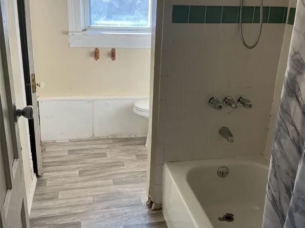 90 Champlin Ave APT 1