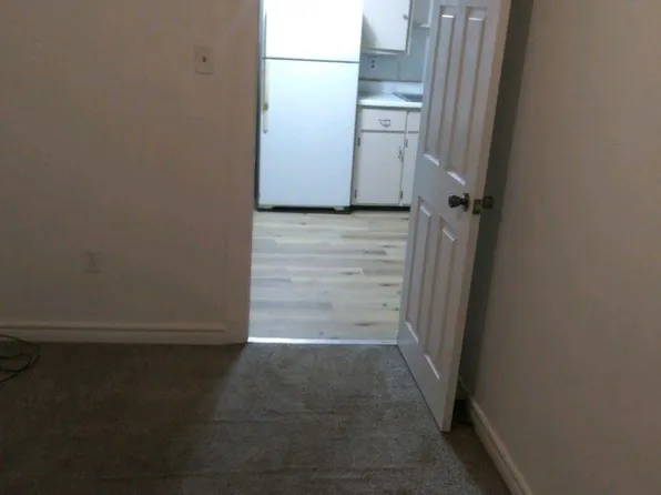 906 Union St #1, Pt Huron, MI 48060