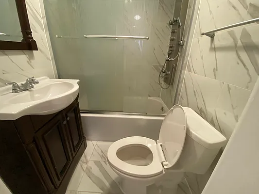 Rented by Aether Property Group | media 10