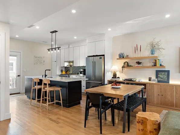 39 Essex St, Charlestown, MA 02129