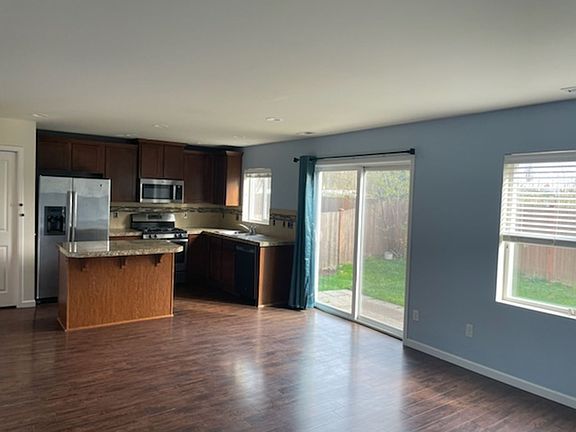 3rd image of 7702 19th Pl SE
