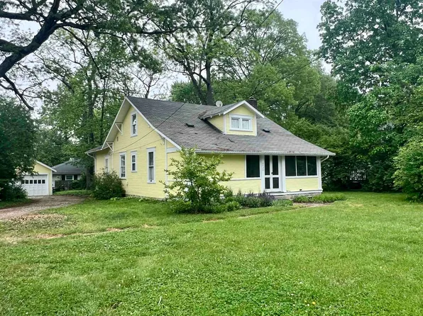 2424 W Petty Rd, Muncie, IN 47304