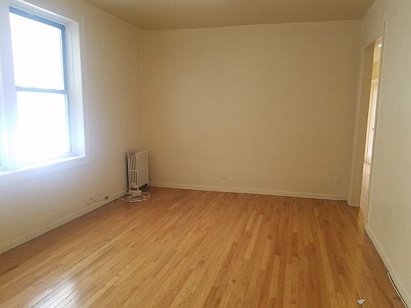 2nd image of 700 W 176th St APT 2D