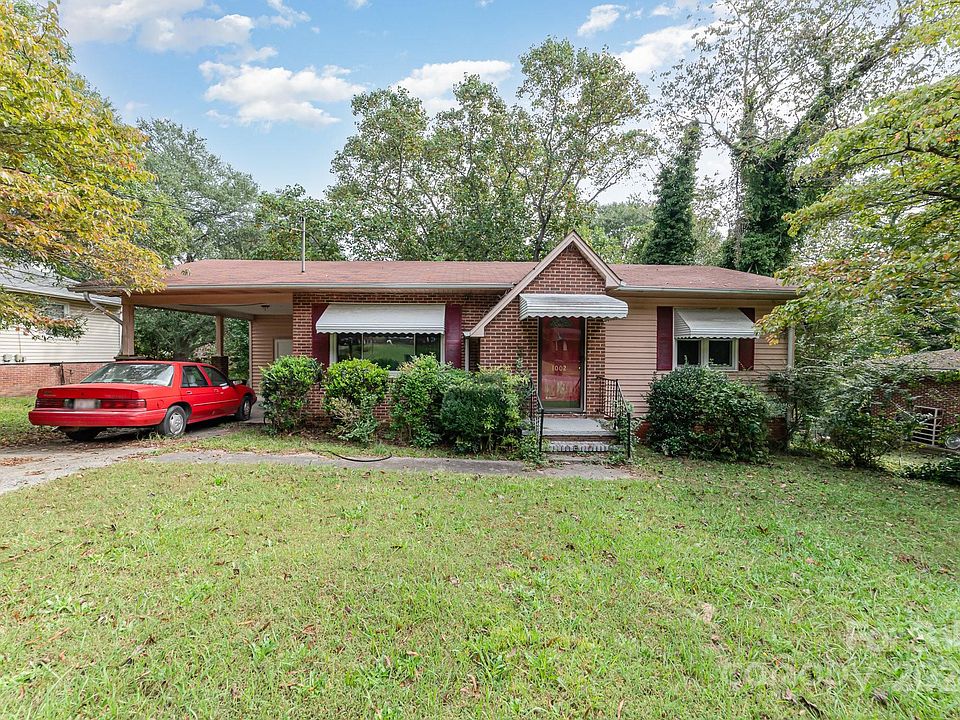 1st image of 1012 Green Circle Dr