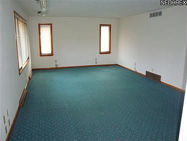 3rd image of 3530 Oberlin Ave