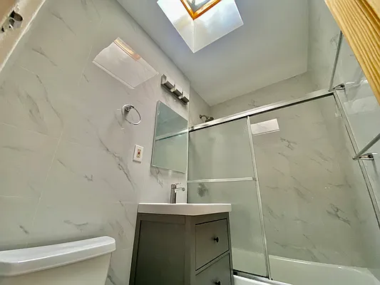 Rented by Highline Residential | media 6