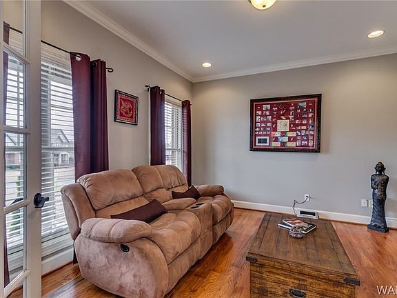 3rd image of 3670 River Bluff Dr