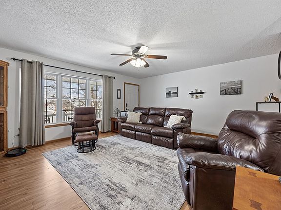 4th image of 501 5th St