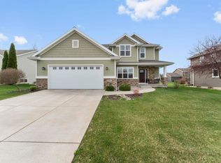882 Sumac St, Oregon, WI 53575