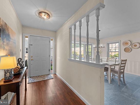 4th image of 237 Georgetowne Ct