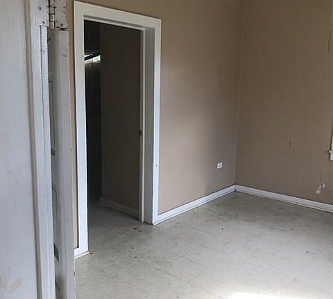 5th image of 509 Point St