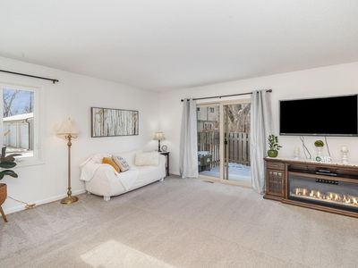 1525 Woodview Ave W, Eagan, MN, 55122