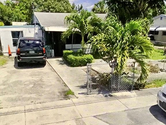 2nd image of 5663 Flagler Street