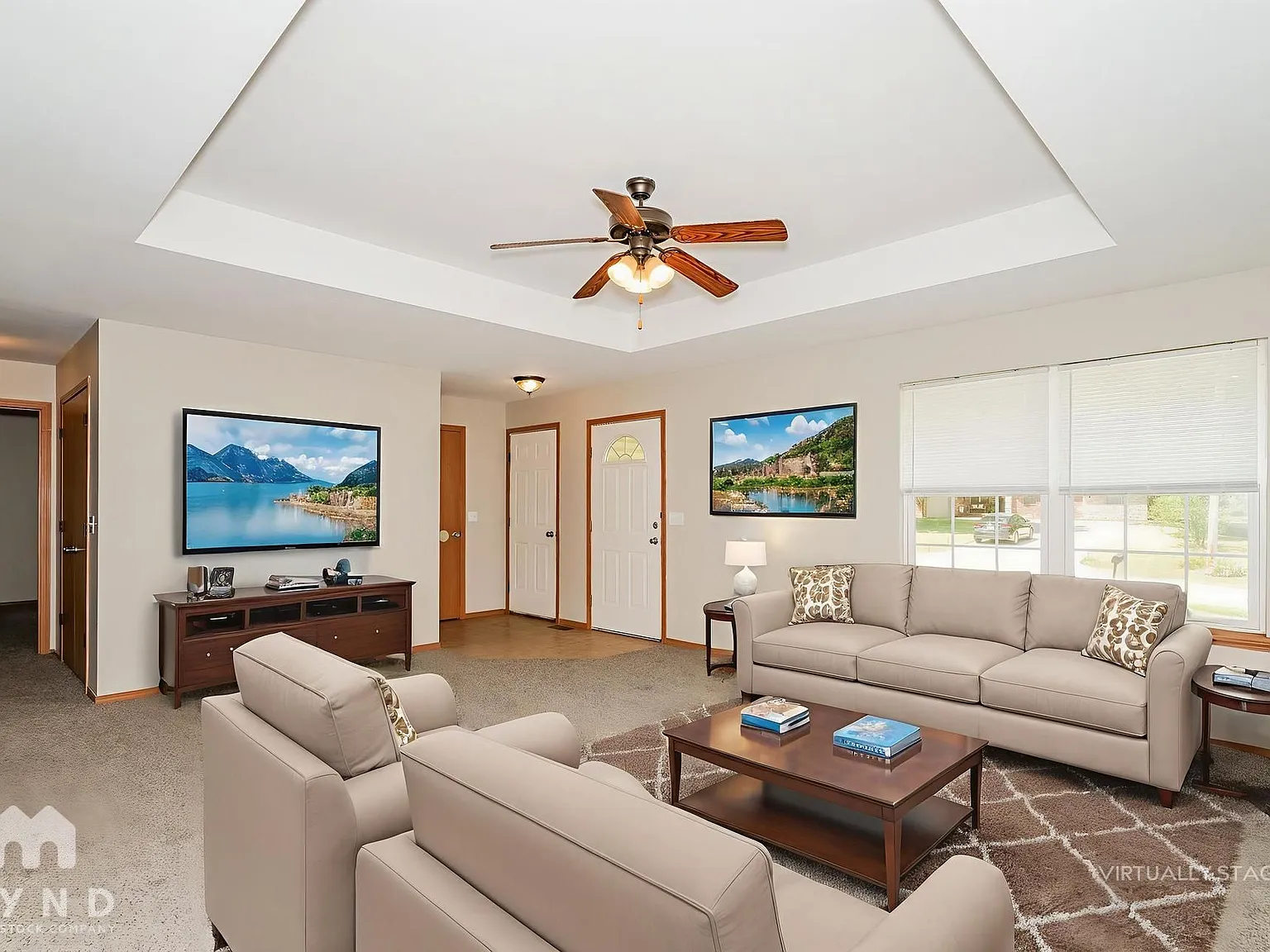 3 bed, 2.0 bath, 1395 sqft, $1,529 — Photo 2