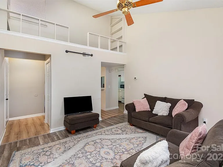 4400 Sharon Chase Dr #E — Photo 12