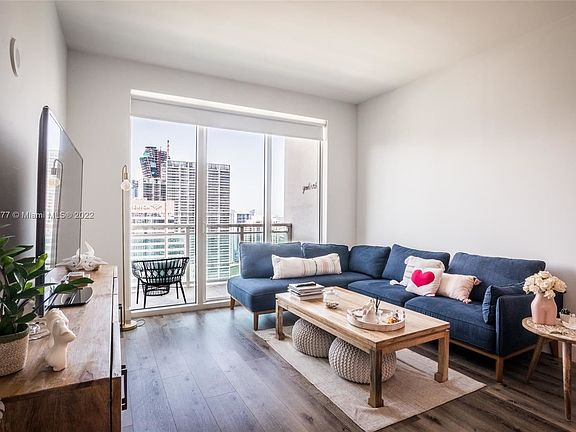 2nd image of 950 Brickell Bay Dr APT 4302