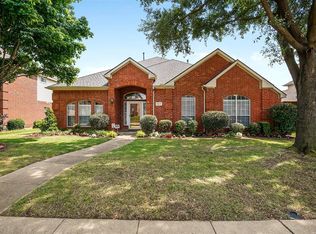 1517 Eaglepoint Dr, Carrollton, TX 75007