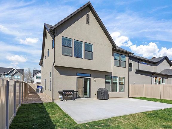 3rd image of 1088 W Audrey Ln