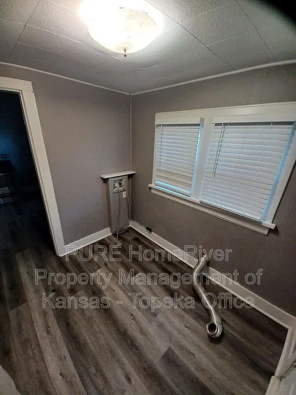 4 bed, 1.5 bath, 1597 sqft, $1,375 — Photo 4