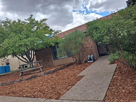 2nd image of 2202 Brillante St