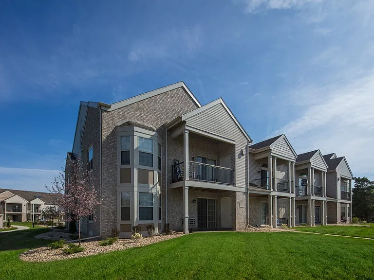 Lake Pointe — Photo 6