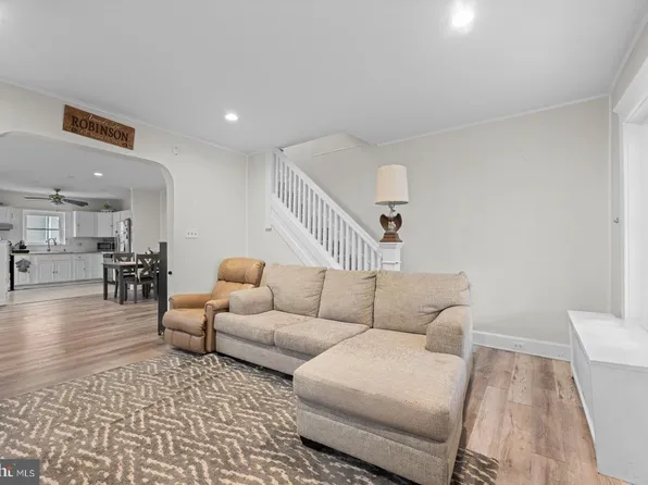 1009 Queen St, Pottstown, PA 19464