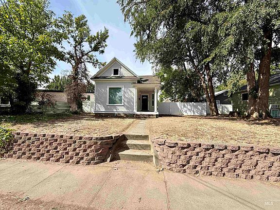 2nd image of 1110 10th St
