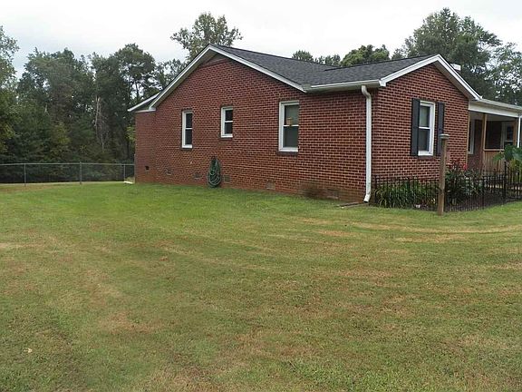 5th image of 180 Thelma Dr
