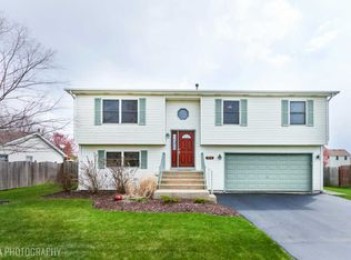 314 Newport Trl, McHenry, IL 60050