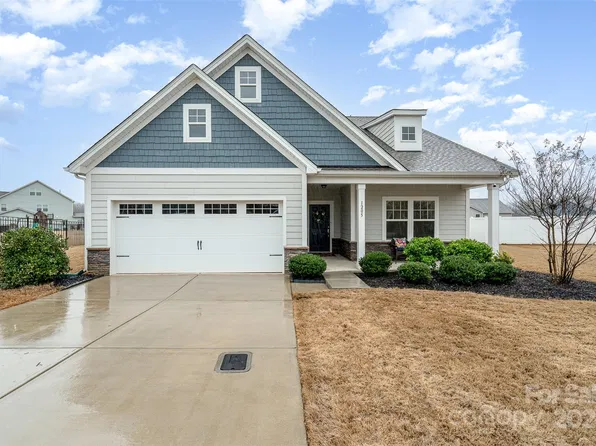 1205 Brooksland Pl, Waxhaw, NC 28173