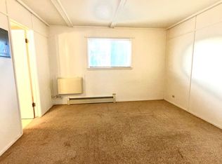 2221 N Ballard Rd #9, Appleton, WI 54911