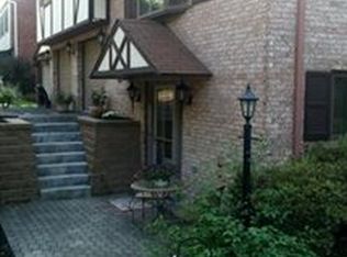 31 Lynncrest Cir, Cecil, PA 15321