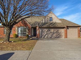 11905 E 100th St N, Owasso, OK 74055