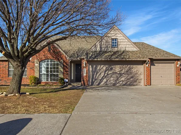 11905 E 100th St N, Owasso, OK 74055