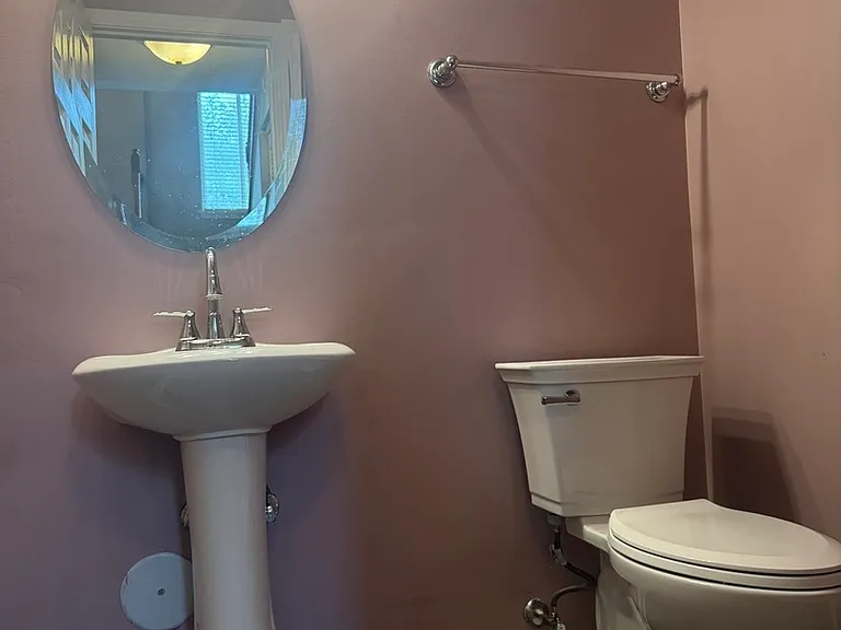 21529 Franklin Cir — Photo 14