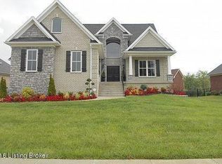 11533 Vista Club Dr, Louisville, KY 40291