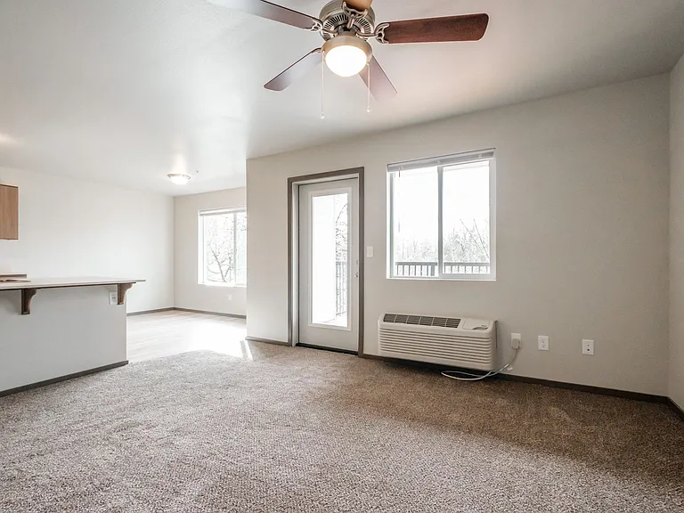 Jefferson Terrace Apartments — Photo 44