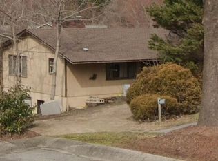 276 Cat Creek Rd, Franklin, NC 28734