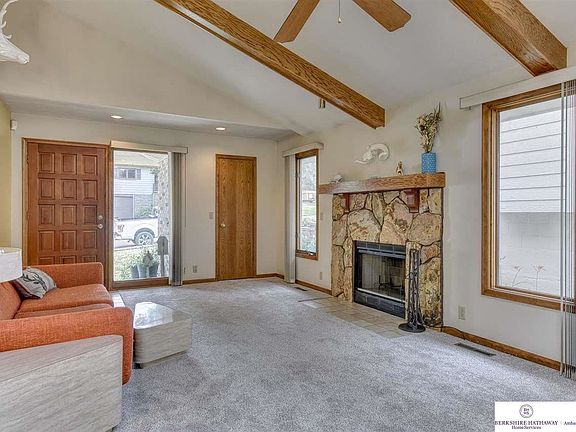 3rd image of 5821 Hascall St