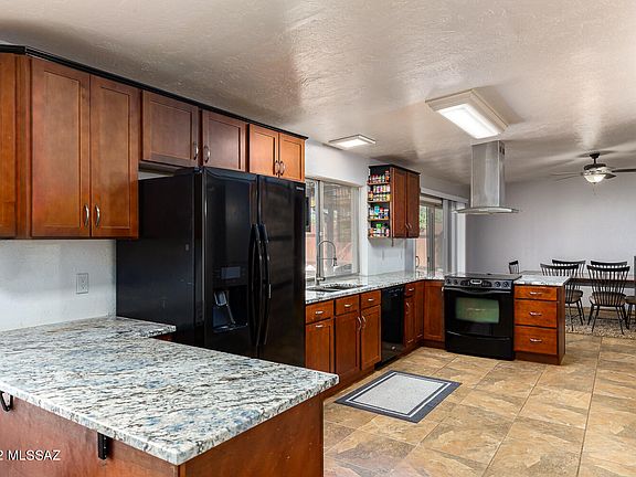 3rd image of 3380 W Blacksill Dr