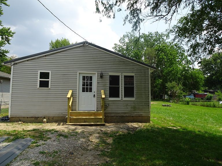1st image of 521 Grant St