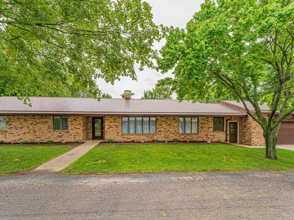 506 N College St, Lincoln, IL 62656