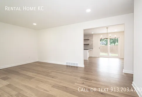 8400 W 93rd St — Photo 11