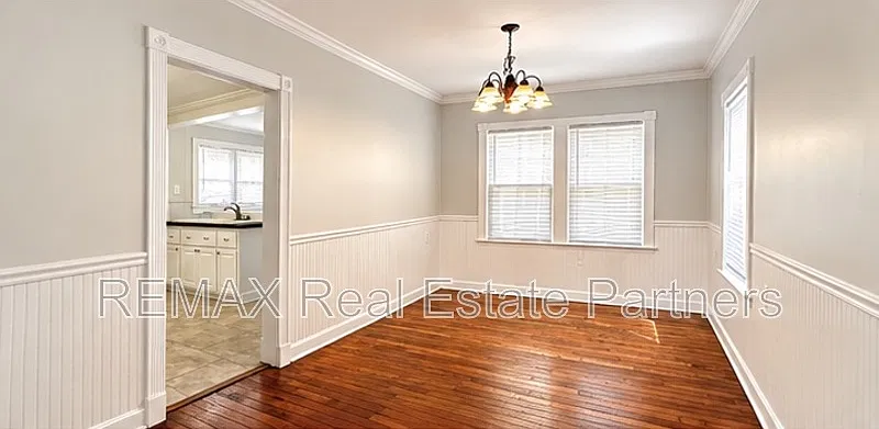 3 bed, 2.0 bath, 1444 sqft, $1,600 — Photo 3