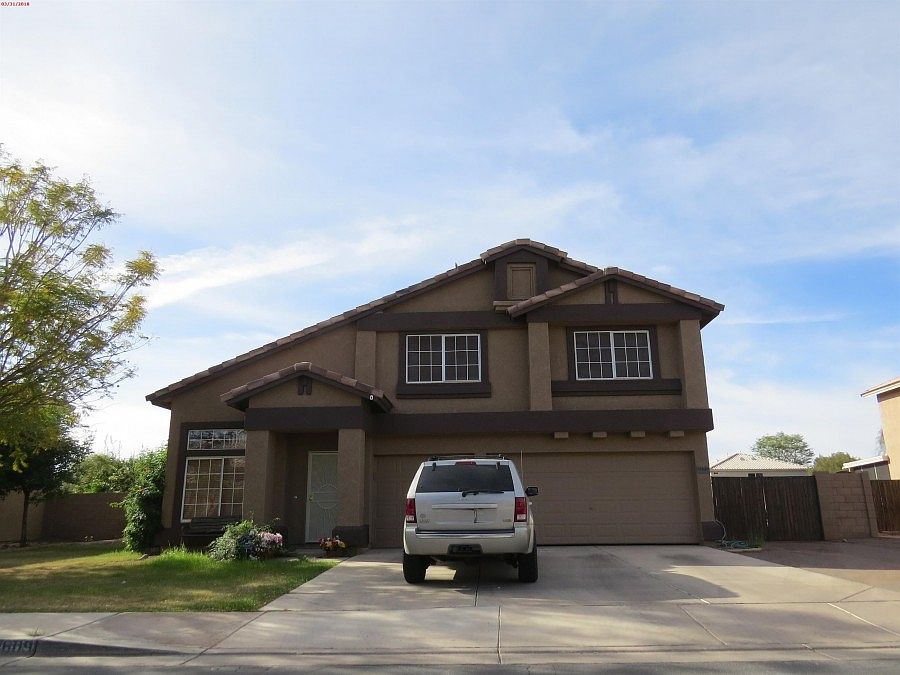 1st image of 12609 W Canterbury Dr