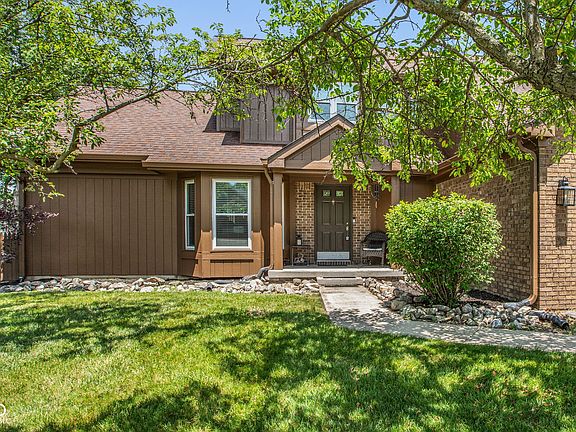 3rd image of 11666 Capistrano Dr