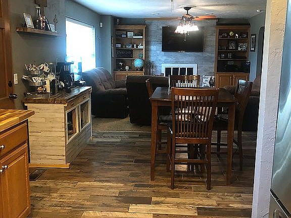 Eat in and living room