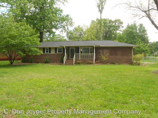 1st image of 15 Galax Dr
