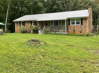 118 Oak Hill Rd, Cumberland, VA 23040