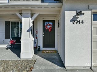 7744 E Rogue Dr, Nampa, ID 83687